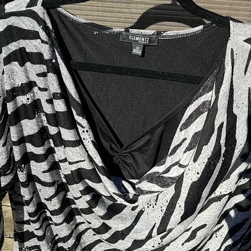 ‎Zebra Sequin Tunic - Picture 2 of 6